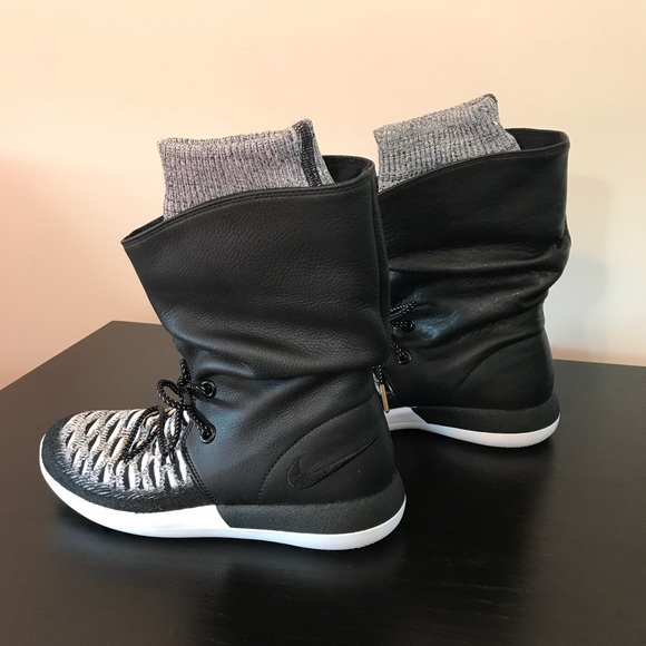 Women’s Nike • Roshe Two HI Flyknit Sneaker Boot - Picture 4 of 6